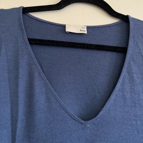 *Blue* Aritizia Wilfred Free Gail Dress Knit V-Neck (Blue Colour) - Picture 7 of 7